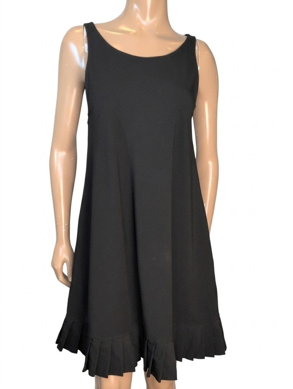 Old Navy Pleated Hem Sleeveless Swing Dress Womens Size Medium Pockets Black LBD